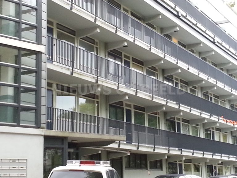 Gewonde na geweldpleging in flat De Klerkstraat Rotterdam