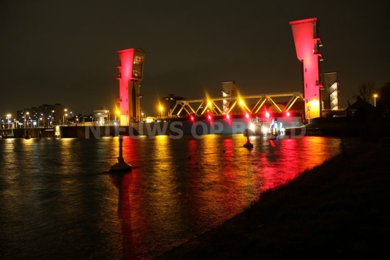 Weinig schade door wind en hoogwater in Rotterdam