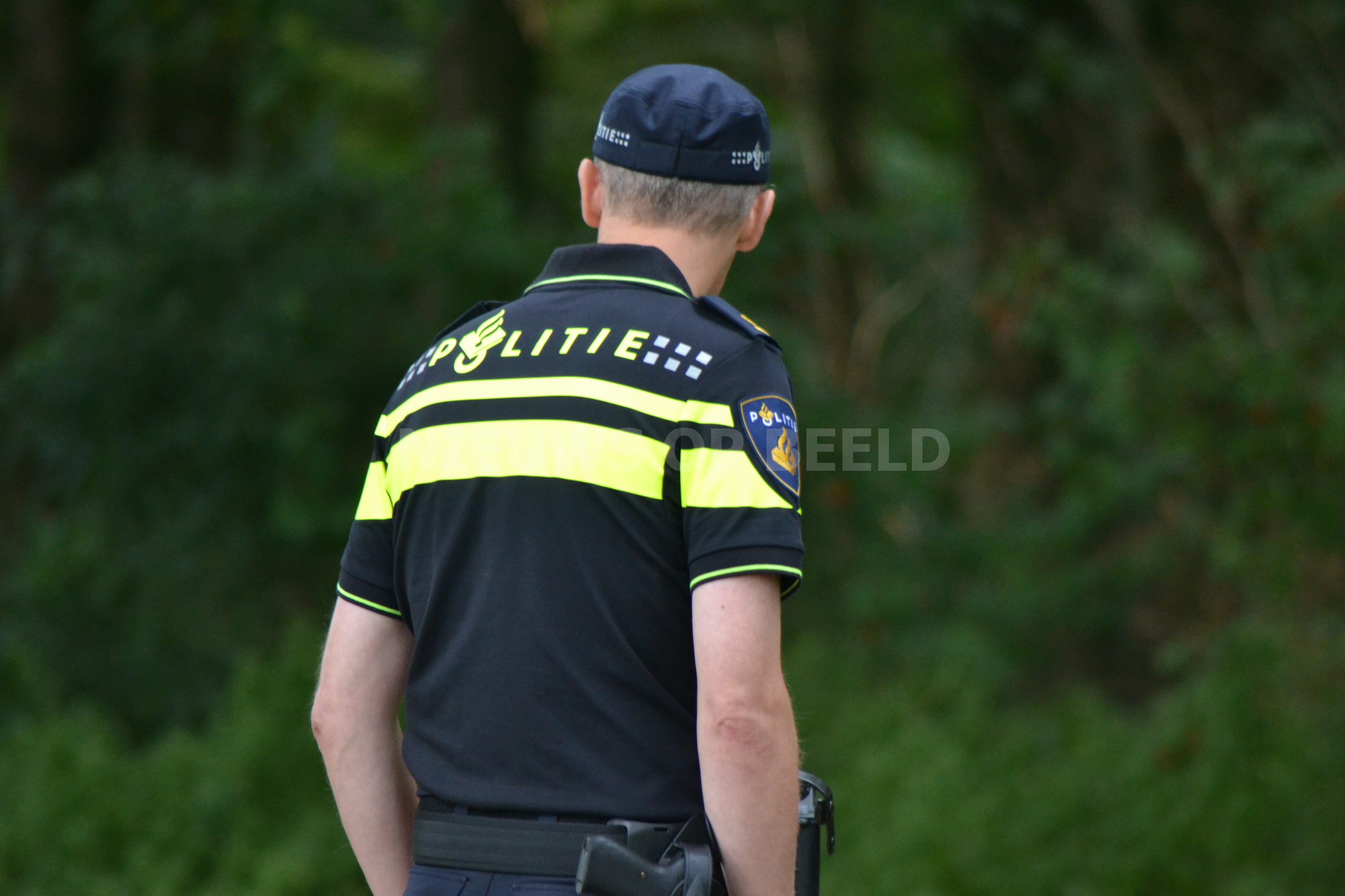 licht voor eeuwig Bestaan Niet in politie-uniform naar carnaval - Nieuws op Beeld - 112 Nieuws vanuit  Rotterdam E.O