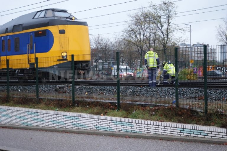 Man overleden na ongeluk met trein Rosestraat Rotterdam