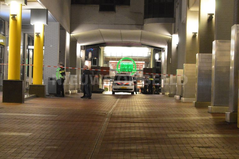 Mannen beroofd van geld tijdens pinnen Stadshart Zoetermeer