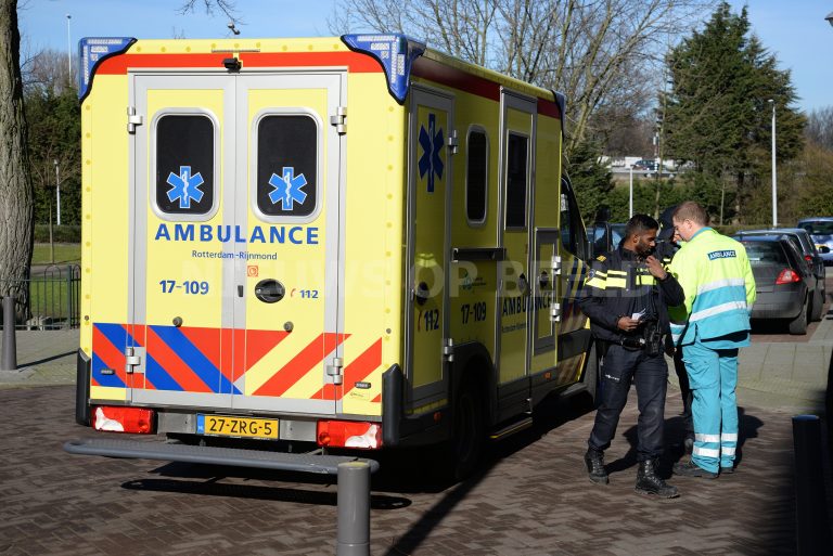Gewonde na steekpartij Kabeljauwsestraat Rotterdam