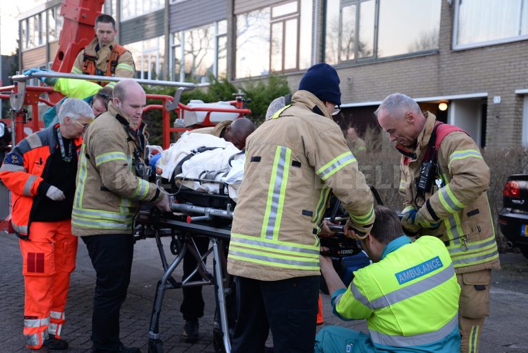 Traumahelikopter rukt uit voor gevallen vrouw in woning Paardebloem Rotterdam-Ommoord