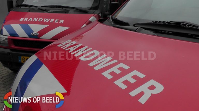 Felle brand verwoest uitsloperij Nistelrodeseweg Uden (video)