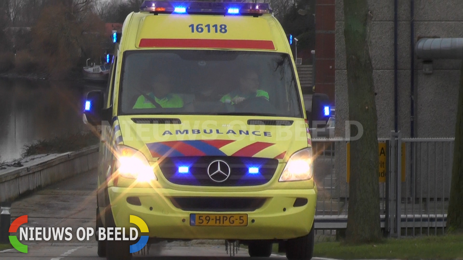 hollands-midden-ambulance-mark-swager