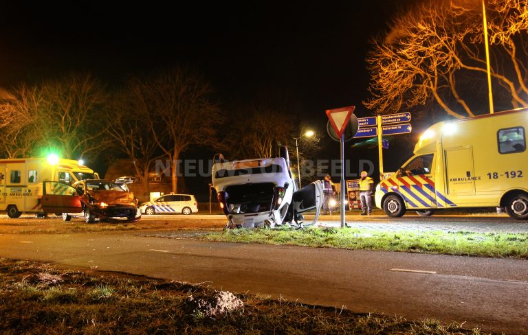 Twee gewonden na ongeval op kruising Westdijk / Maasweg Mijnsheerenland