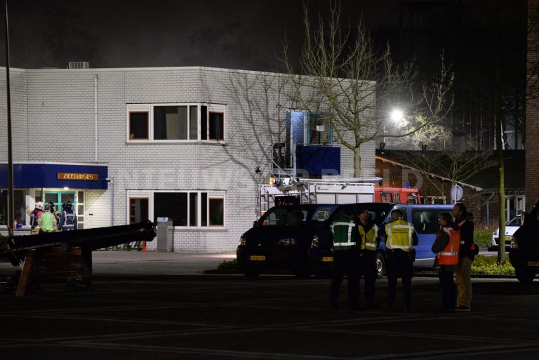 Brandweer en defensie oefenen op van Genth kazerne Toepad Rotterdam