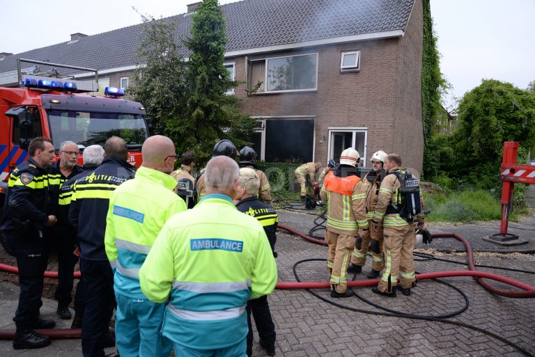 Felle brand verwoest woning Jan Steenstraat Krimpen aan den IJssel (video)