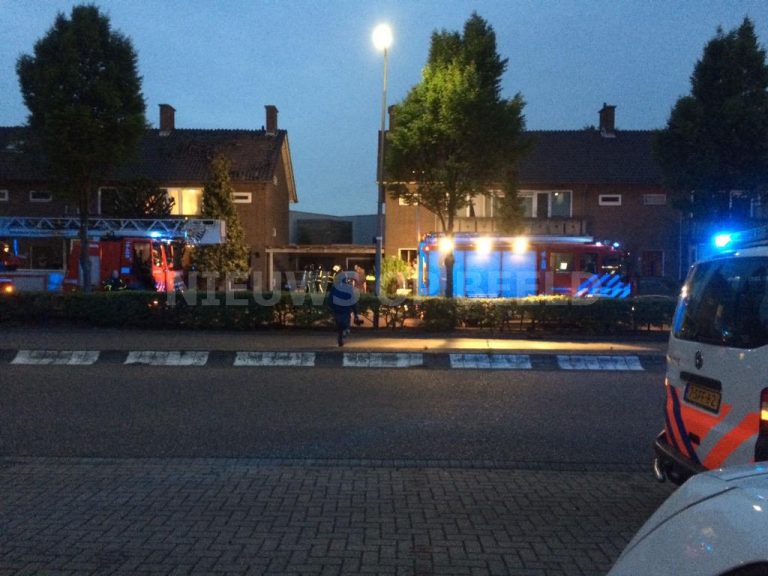 Verwarde man blaast woning met gezin op Pieter Zeemanstraat Zwijndrecht