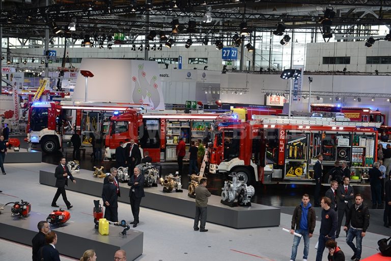 Veel korpsen bij Duitse vakbeurs in Hannover op bezoek voor nieuwe technieken brandweerzorg