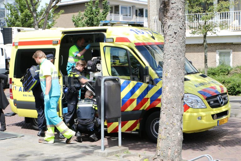 Schoonmakers vallen van trap in moskee Curacaostraat Leiden