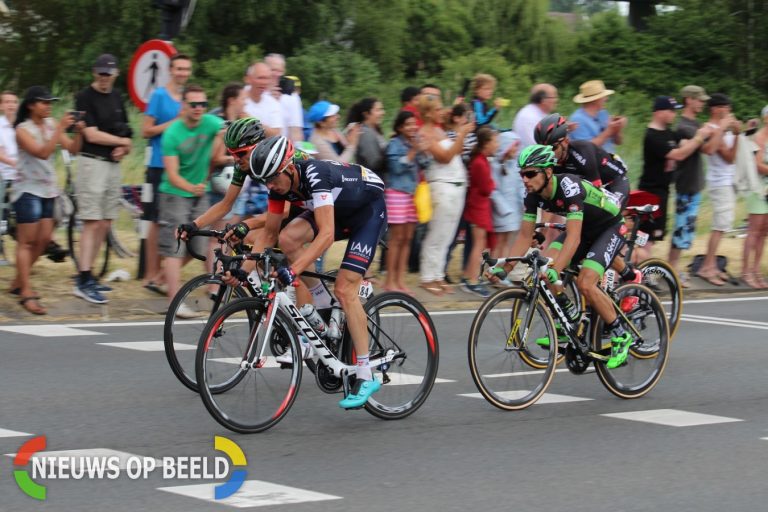 (Video )Tour de France doorkruist Capelle aan den IJssel