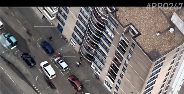 PRO247 : Politiehelikopter ondersteunt eenheden bij melding inbraak heterdaad Grote Beer Rotterdam [VIDEO]