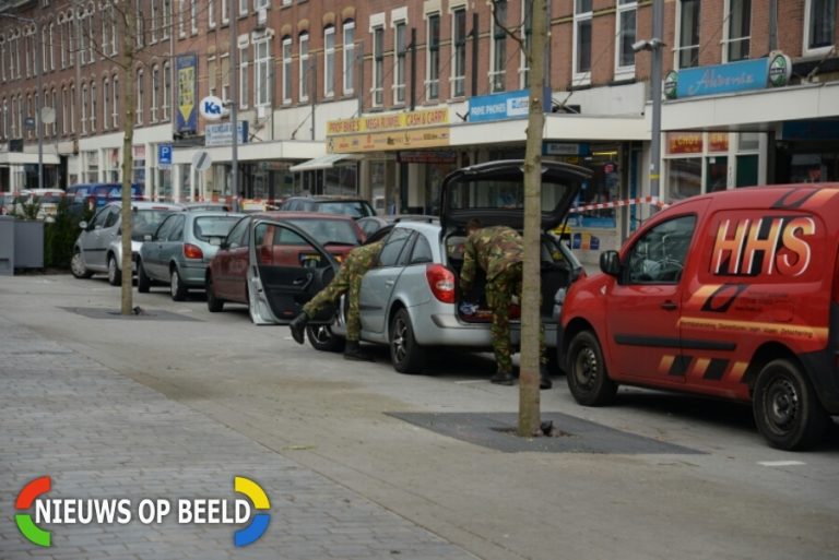 EOD onderzoekt verdachte auto met mogelijk explosief Pretorialaan Rotterdam (VIDEO)