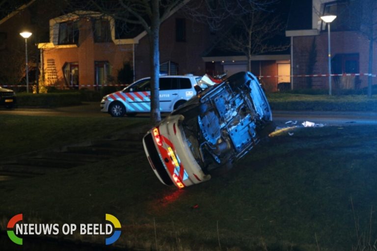 Politieauto gecrasht na achtervolging Hoofddorp (video)
