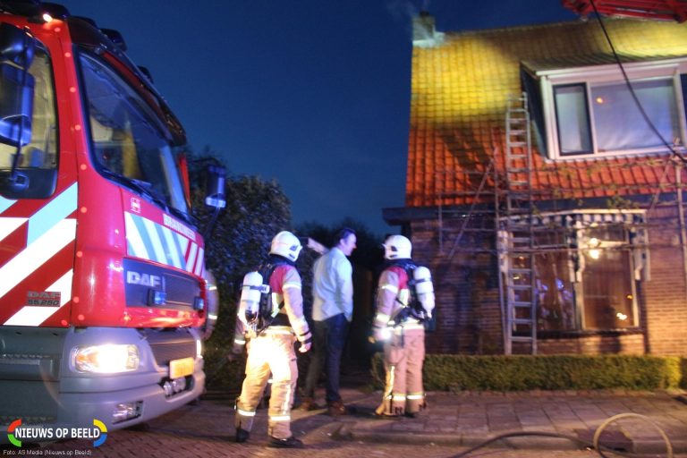 Kleine brand in dak Kortlandstraat Krimpen aan den IJssel