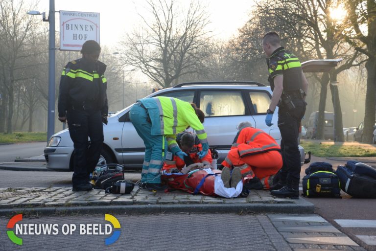 Fietser zwaargewond na aanrijding met auto President Wilsonweg Rotterdam