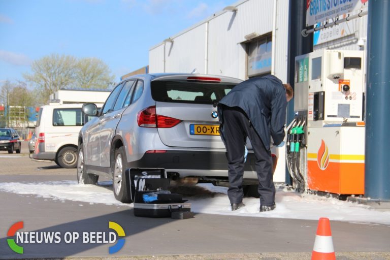 Politie doet onderzoek naar lekke benzinetanks van auto’s Capelle aan den IJssel (Video)