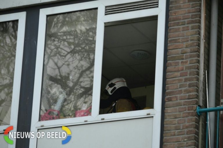 Kleine brand in keuken Meidoornsingel Rotterdam
