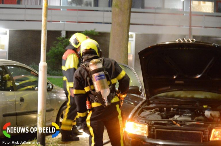 Auto in brand na kortsluiting Savelsbos Zoetermeer