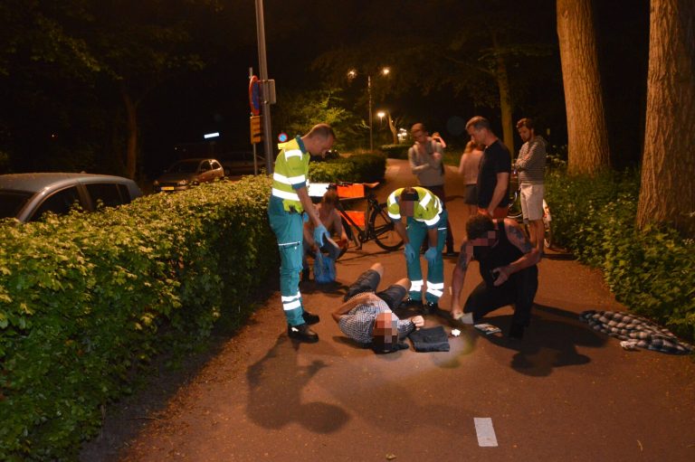 Man valt gat in zijn hoofd op fietspad Lagelandsepad Rotterdam