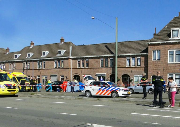 Man (38) op straat doodgeschoten Merwedestraat Dordrecht