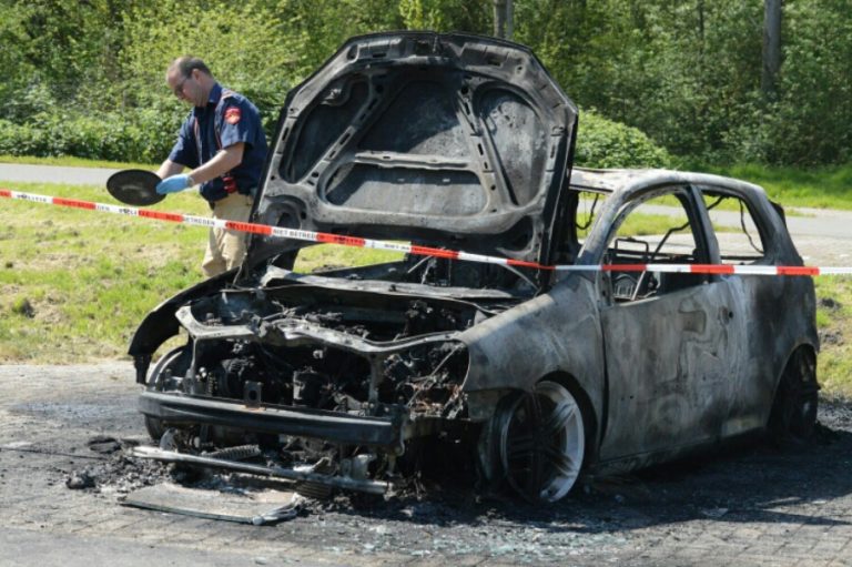 Onderzoek naar autobrand Bergsebosdreef Bergschenhoek