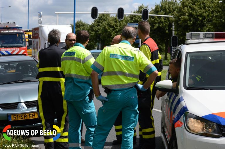 Voertuig te water blijkt loos alarm Oostweg Zoetermeer