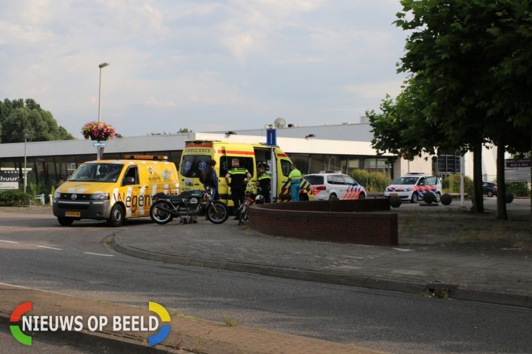 Botsing tussen motorrijder en fietsster Amphoraweg Leiden