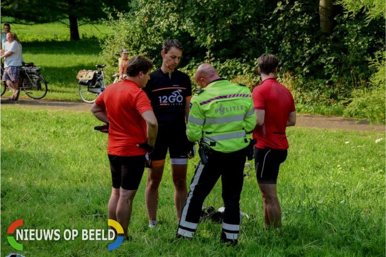 Wielrenner raakt zwaargewond na botsing met fietser Oude Maaspad Hoogvliet