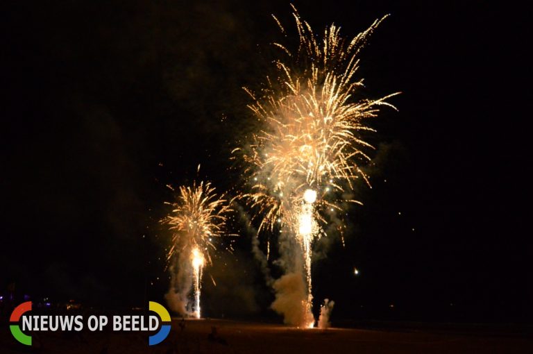 Groot spektakel tijdens jubileum: 150 jaar badplaats Koningin Wilhelmina Boulevard Noordwijk