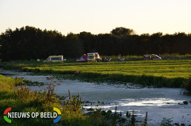 Hulpdiensten groots uitgerukt voor persoon te water Lekweidepad Bergambacht