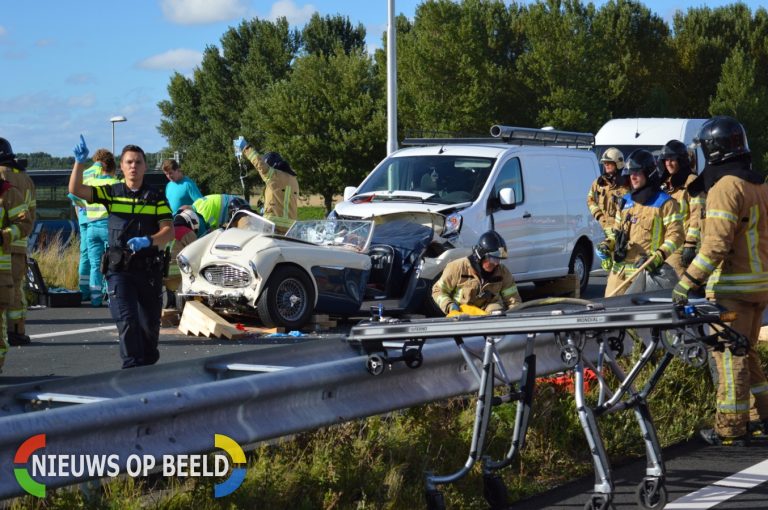 Vier gewonden bij zware aanrijding N57 Vierpolders