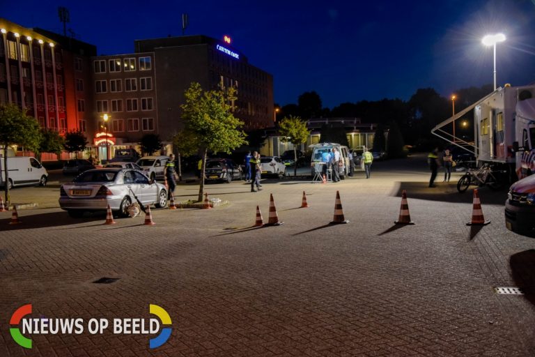 Meer dan 20 auto’s in beslag genomen bij grote verkeerscontrole Currieweg Spijkenisse