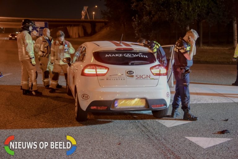 Bestuurder vlucht na aanrijding IJsselmondse Randweg Rotterdam