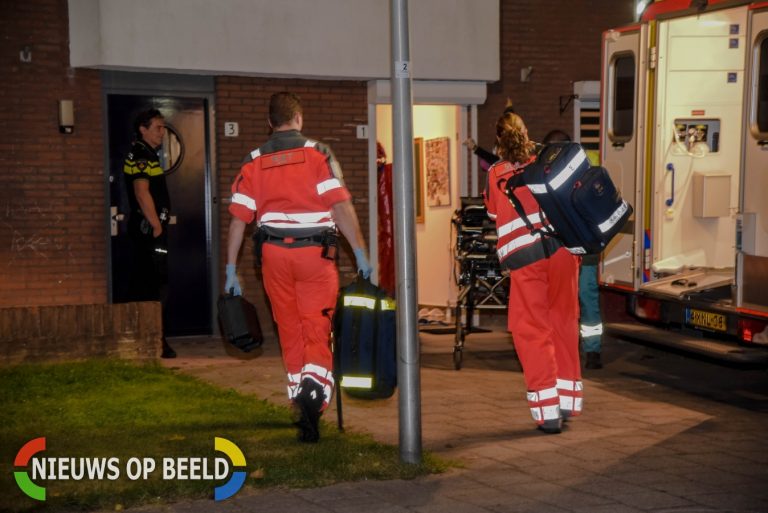 Man ernstig gewond na val van trap in woning Saffraanstraat Hoogvliet