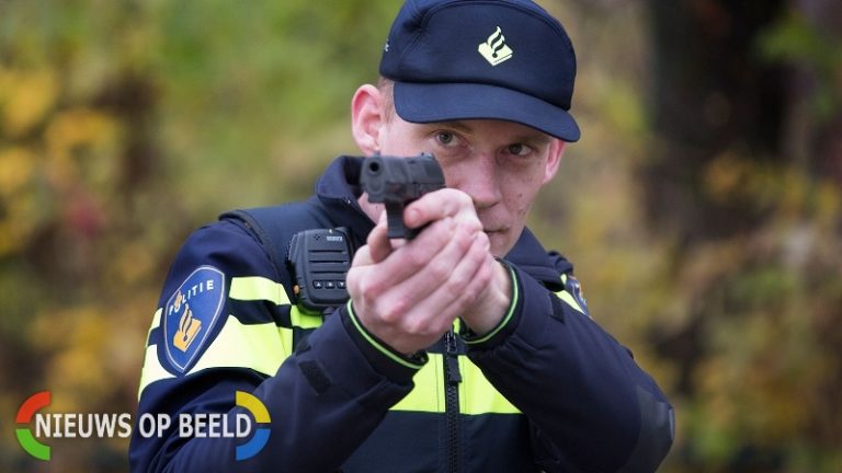 Politie schiet hond dood na bijtincident Schoolstraat Hoek van Holland