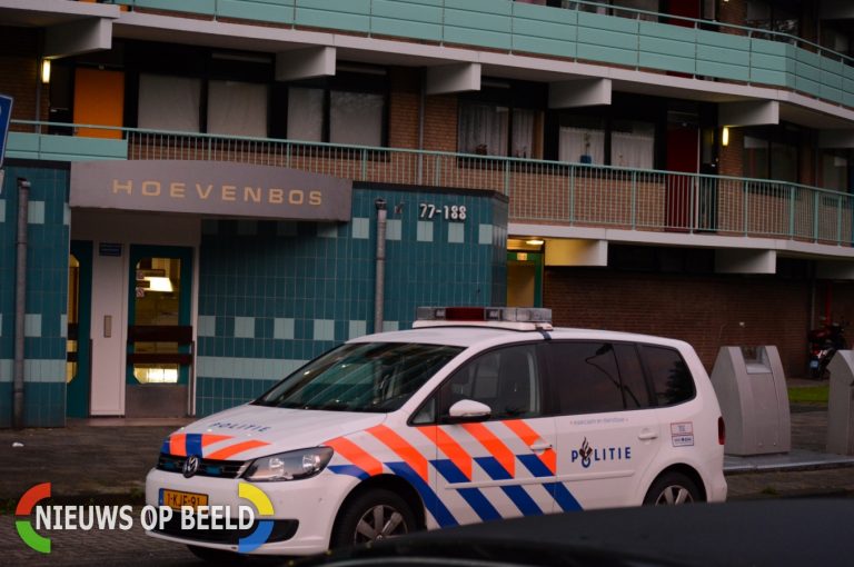 Politie vindt vuurwapen in woning Hoevenbos Zoetermeer