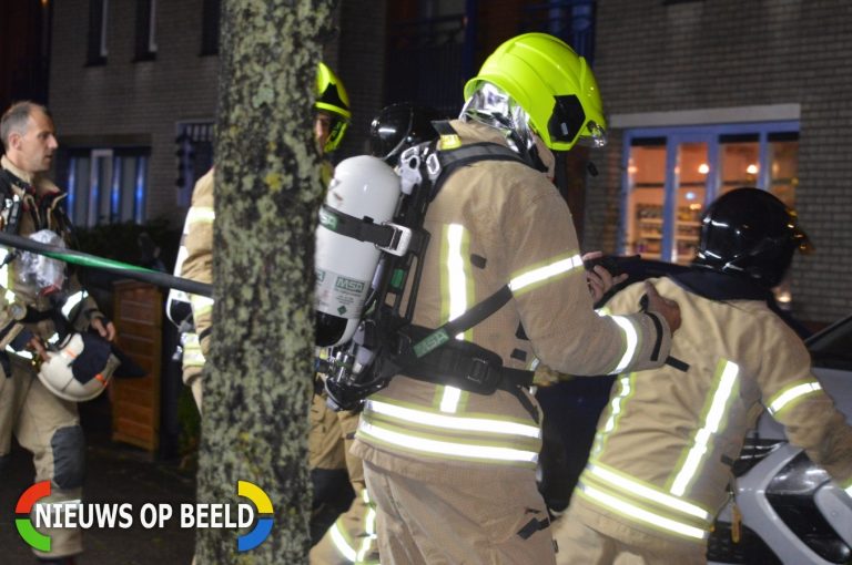 Woning onbewoonbaar door felle brand Astersingel Berkel en Rodenrijs