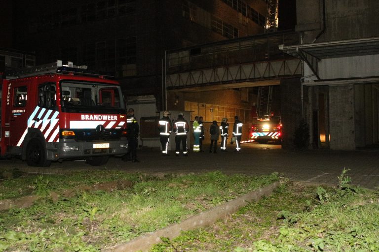 Reddingsactie na ongeval in verlaten gebouw Oosterkerkstraat Leiden