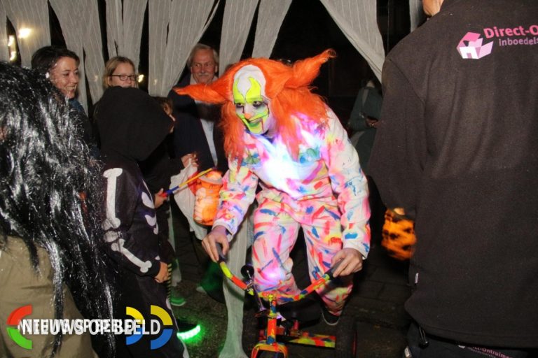 Griezelen met Halloween in Schilderswijk Rembrandtlaan Krimpen aan den IJssel