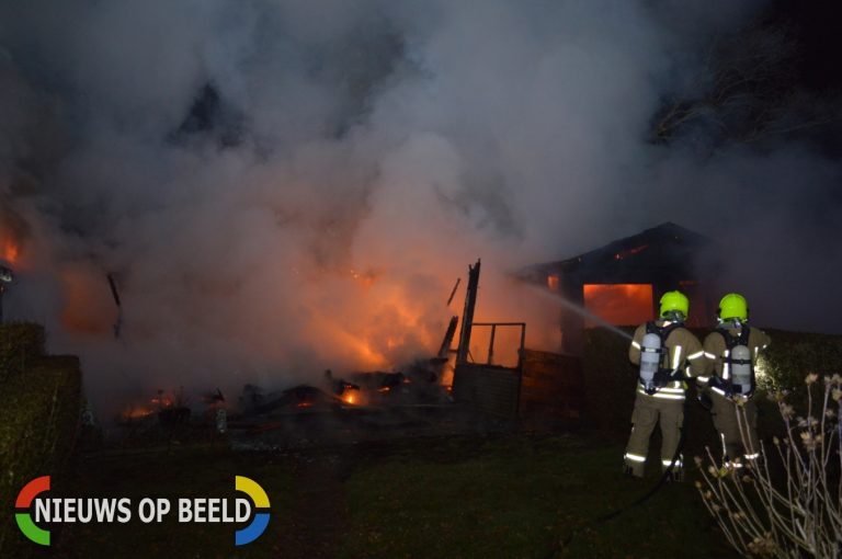 Brand verwoest meerdere vakantiehuisjes Gorsplein Oostvoorne