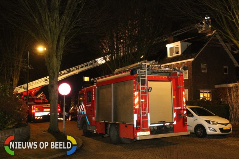 Brandweer rukt uit voor schoorsteenbrand Hofdijck Oegstgeest