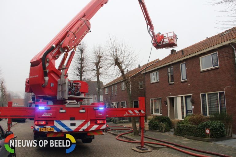 Flinke schoorsteenbrand Burgerdijkstraat Krimpen aan den IJssel