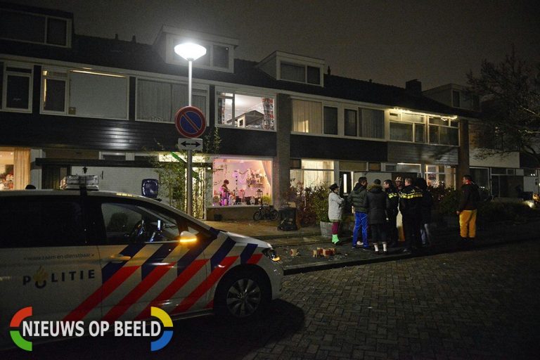 Woning en auto beschadigd door vuurwerk Witte de Withstraat Hendrik-Ido-Ambacht