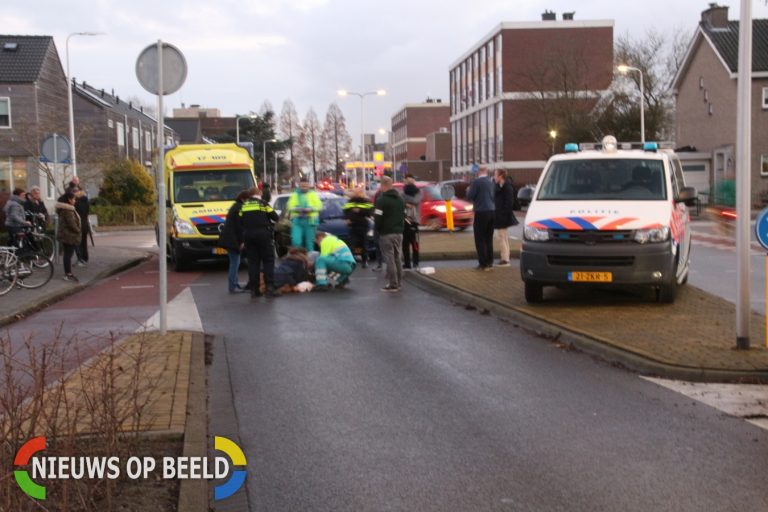 Fietsster aangereden door personenauto Burgemeester Aalberslaan Krimpen aan den IJssel