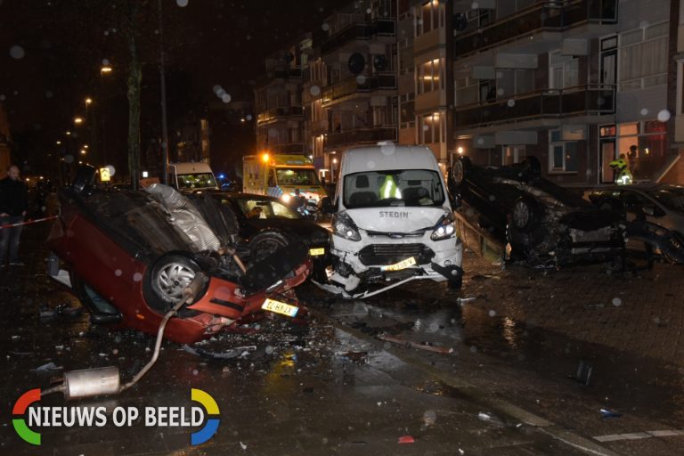 Zwaargewonde en ravage na aanrijding Persoonshaven Rotterdam