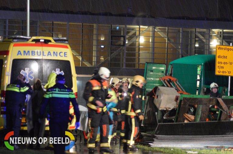 Man overleden bij rioolwerkzaamheden De Schans Alphen aan den Rijn