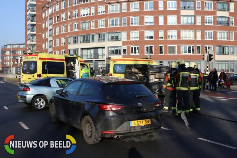Aanrijding tussen 2 auto’s Engelendaal Leiderdorp