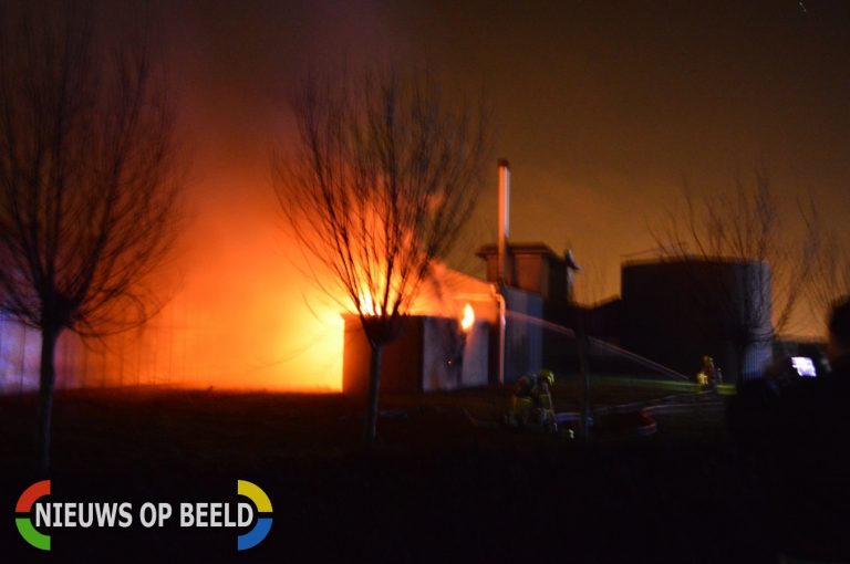 Grote uitslaande brand in transformatorhuisje Kloosterweg Brielle